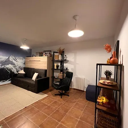 Luxury Housing In 木屋 *